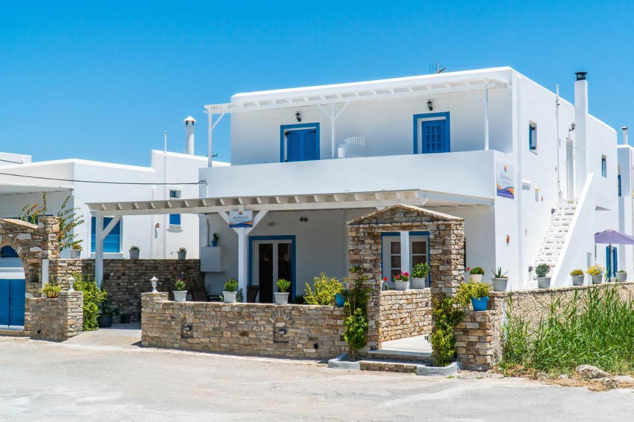 Eleftheria Studios Antiparos Town Екстериор снимка