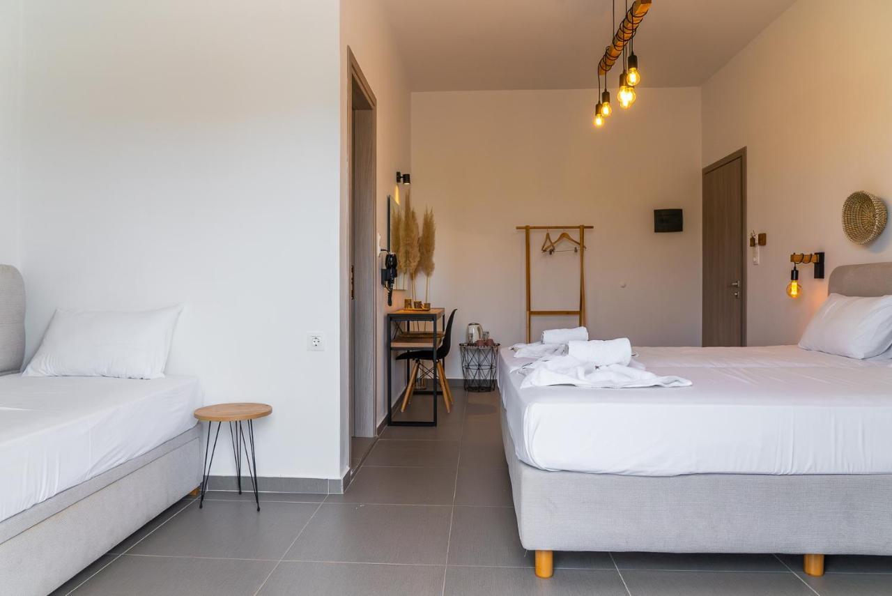 Eleftheria Studios Antiparos Town Екстериор снимка