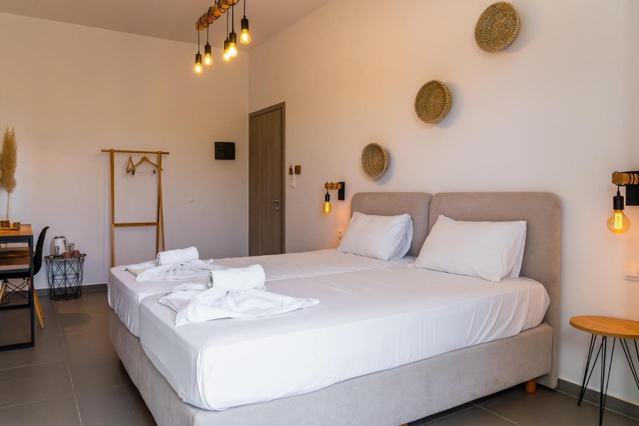 Eleftheria Studios Antiparos Town Екстериор снимка