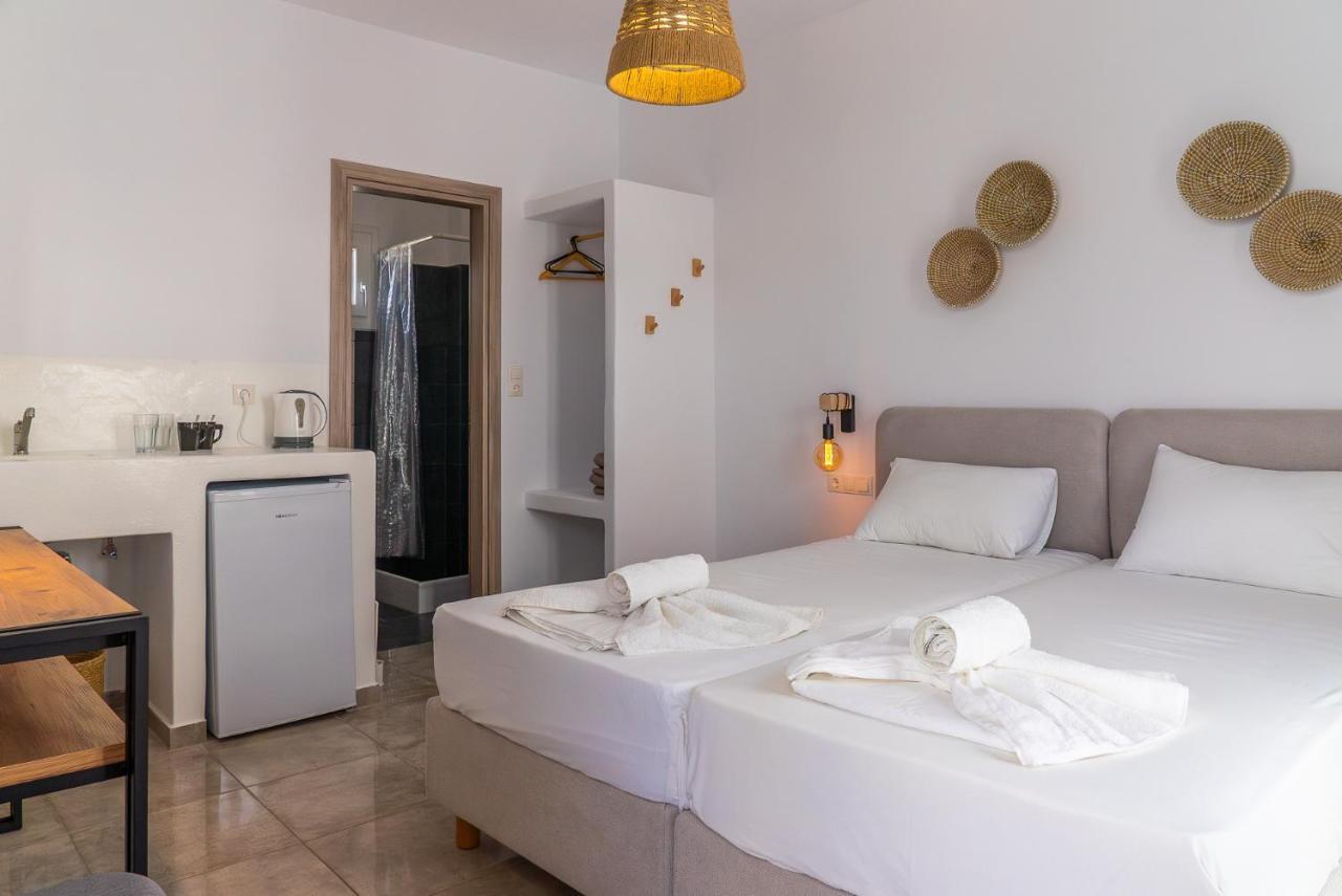 Eleftheria Studios Antiparos Town Екстериор снимка